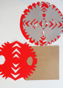 Paweł Przychodni, Wycinanka